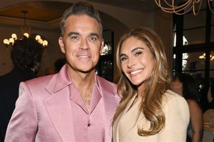  Robbie and Ayda's home boasts a tennis court