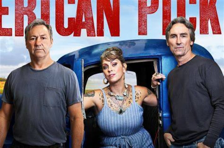Robbie confirmed that American Pickers will return in July