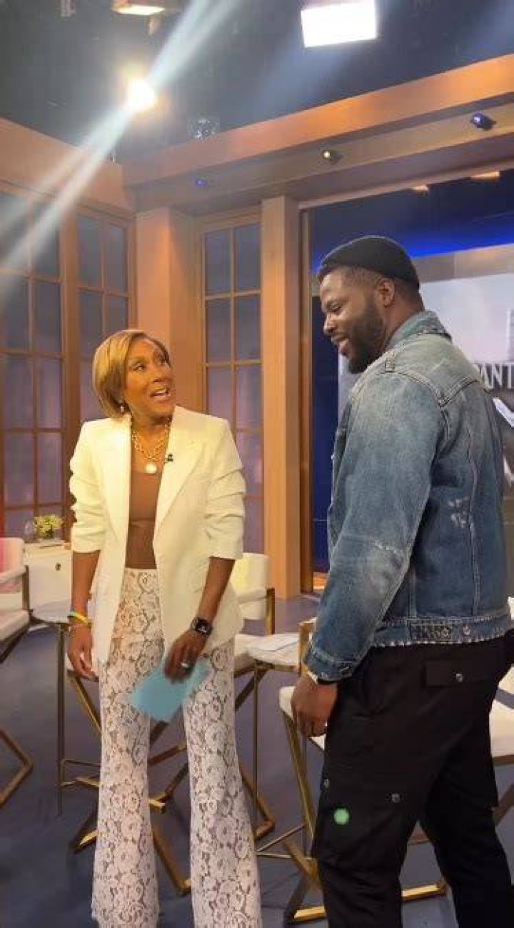 Robin Roberts sent fans wild with her daring outfit on Good Morning America on Wednesday