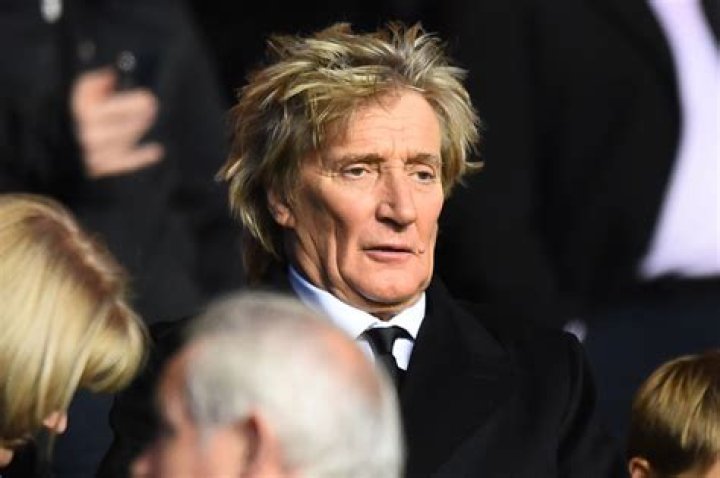 Rod claimed Elton rejected his efforts to heal the rift