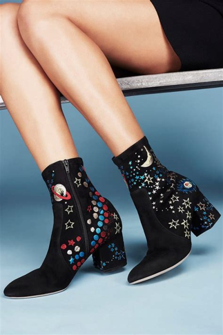 saks-fifth-avenue-shoe-deals-jimmy-choo-glitter-stiletto-heels
