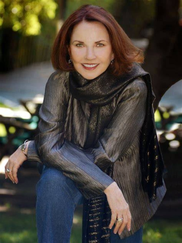 Sandra Knight Net Worth, Income, Salary, Earnings, Biography, How much money make?