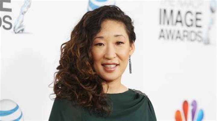 Sandra-Oh-emmy-18