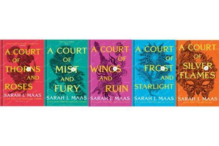 Sarah J Maas A Court of Thorns and Roses Show Adaptation Is No Longer in the Works at Hulu 090