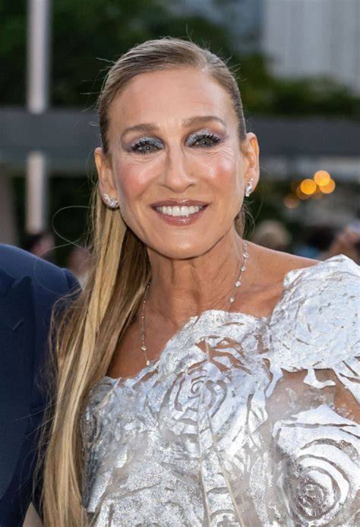 Sarah Jessica Parker is seen wearing a bandana as a face covering 