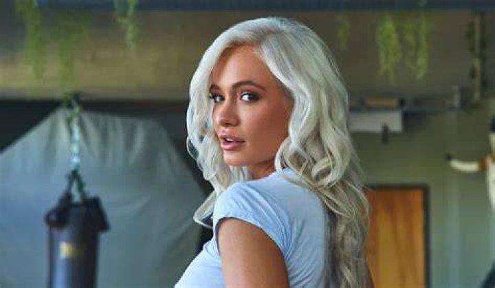 Scarlett Bordeaux is Fitness Gurls' cover model for February