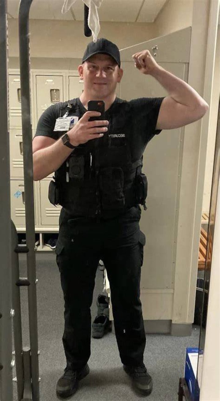 Security guard Bobby Smallwood worked at the Legacy Good Samaritan Hospital in Portland,&nbsp;Oregon, where he was&nbsp;fatally shot&nbsp;on Saturday morning