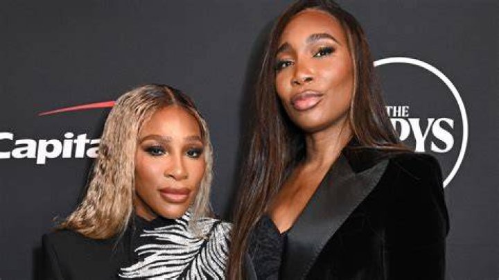 Serena Williams Trolls Sister Venus Williams for Her Shopping Habits