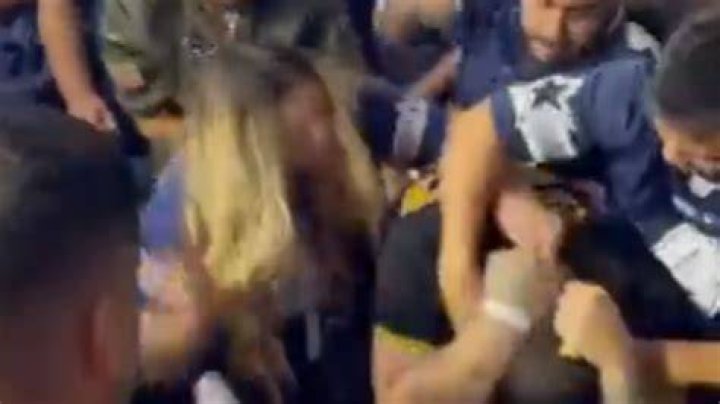 Several fans were upset that the GMA hosts weren't in costume and expressed it on X