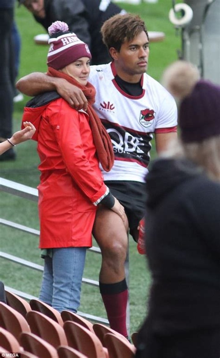 Shailene Woodley Ben Volavola Auckland rugby PDA