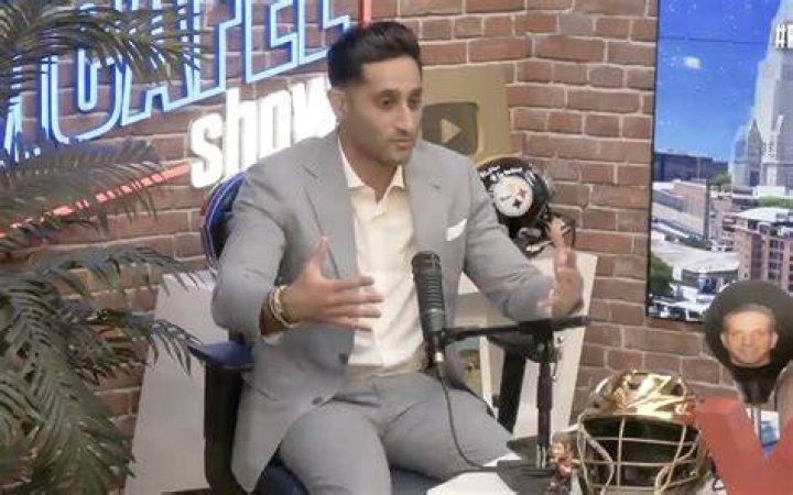 Shams Charania had an awkward reaction on Pat McAfee Show after being asked if he is dating Kay Adams