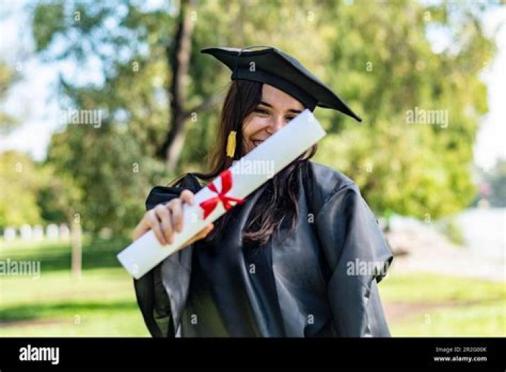 She graduated from the University of Oklahoma with a degree in maths