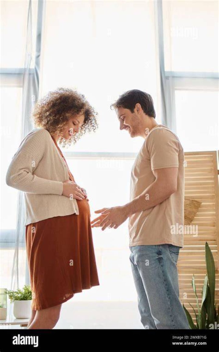  She is expecting the child with on-off-on-off again boyfriend Chris Lopez and says she will raise the child alone