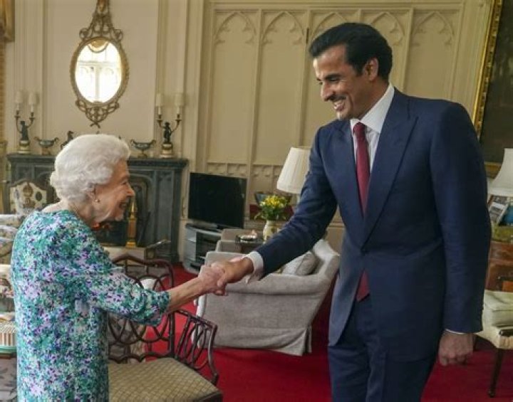 Sheikh Tamin met the Queen at Windsor Castle