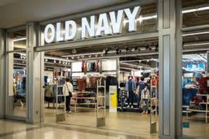 Shoppers have called Old Navy's PowerSoft 7/8 leggings their 'favorite ever' style