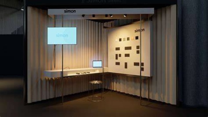 Simon used to work in the mail room at EMI