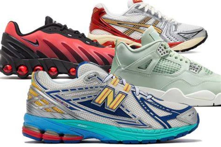 Sneakers