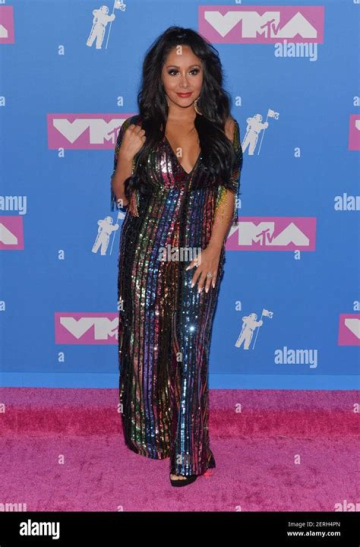 Snooki on the red carpet at the 2021 MTV Movie & TV Awards