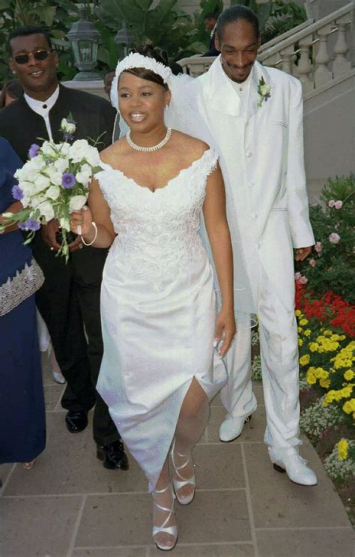 Snoop Dogg is married to Shante Broadus and they have four children together