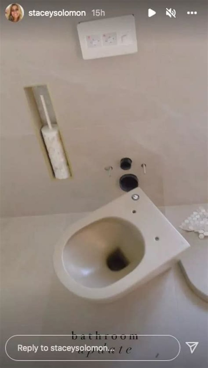 Stacey gave her bathroom toilet a glow up with white MDF panels from Wickes