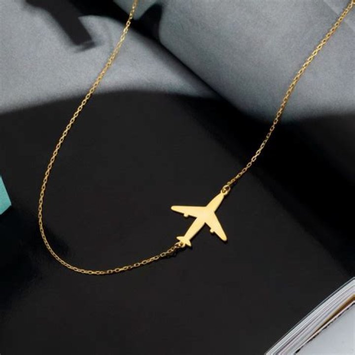 Style - airplane necklace