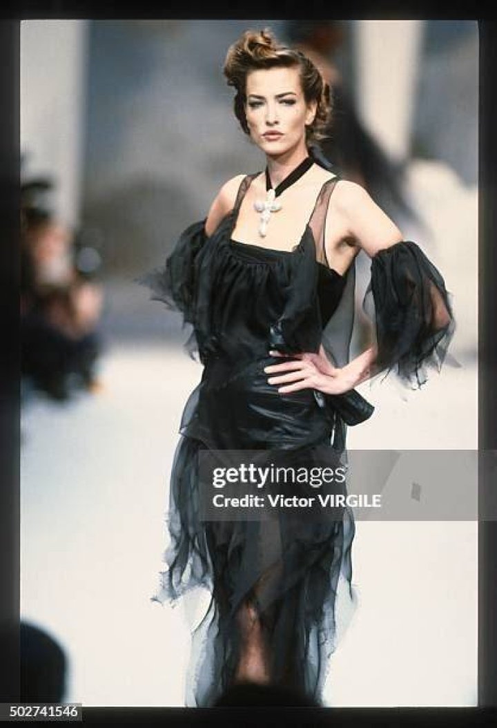 Tatjana Patitz walks the runway during the Chanel Ready to Wear in October 1992