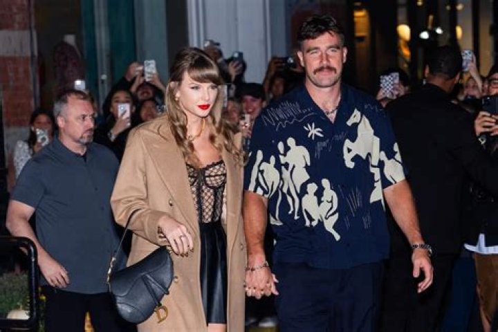 Taylor says having personal conversations with her fans is part of the appeal