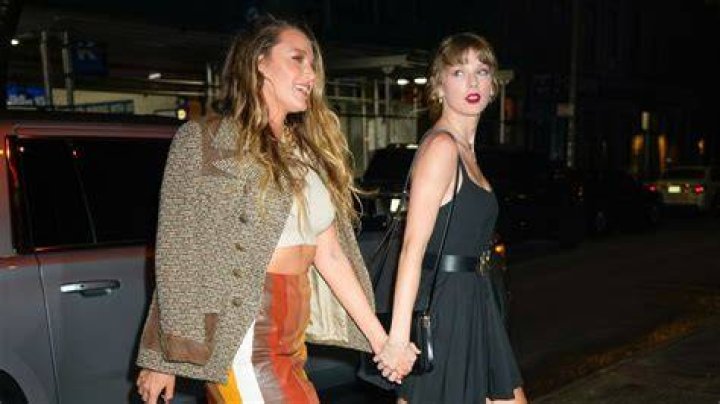 Taylor Swift and Blake Lively Are BFF Goals at Dinner With Patrick Mahomes' Wife Brittany