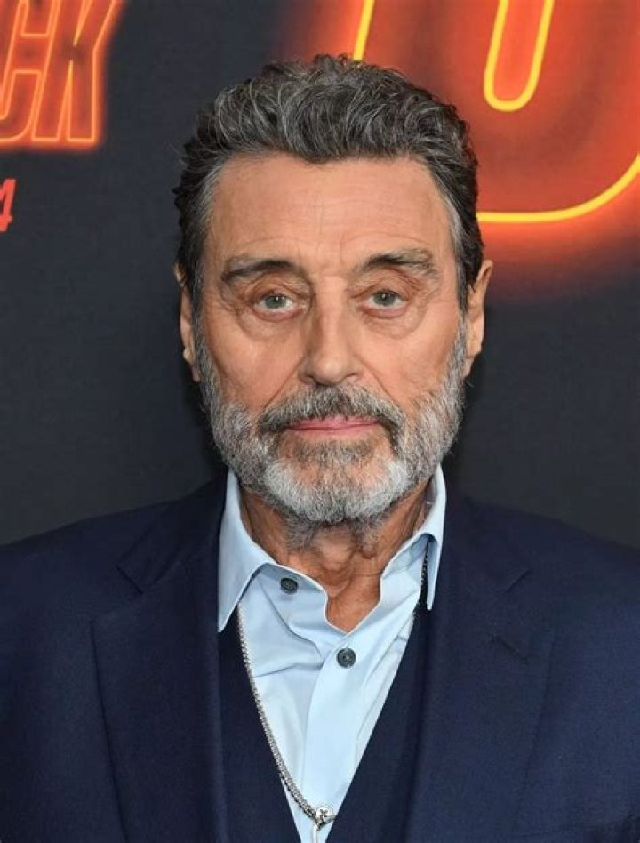 Telly star Ian McShane was spotted sitting with Sir Alex Ferguson on Saturday