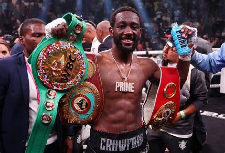 Terence Crawford came in at 146.8lbs while Errol Spence Jr weighed 147lbs