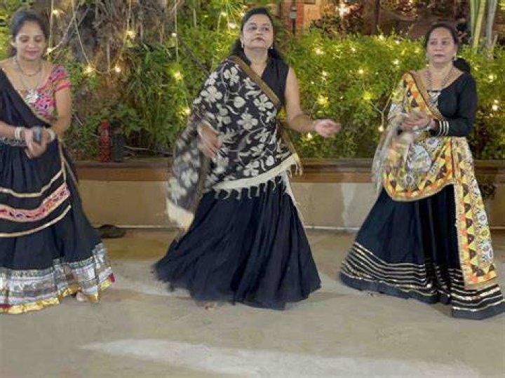 The 25-year-old danced in the kitchen