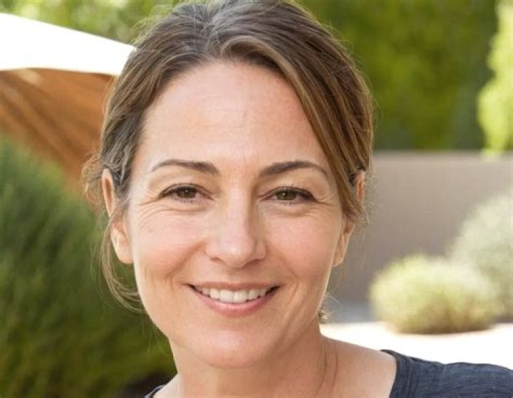 The 55-year-old single Smith was once engaged
