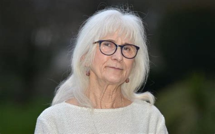 The 71-year-old has a similar gray hairstyle