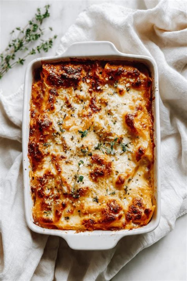 The baked pasta dish even came with sides