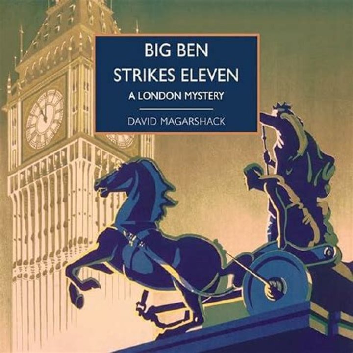  The Big Ben strikes 11pm on Brexit Day