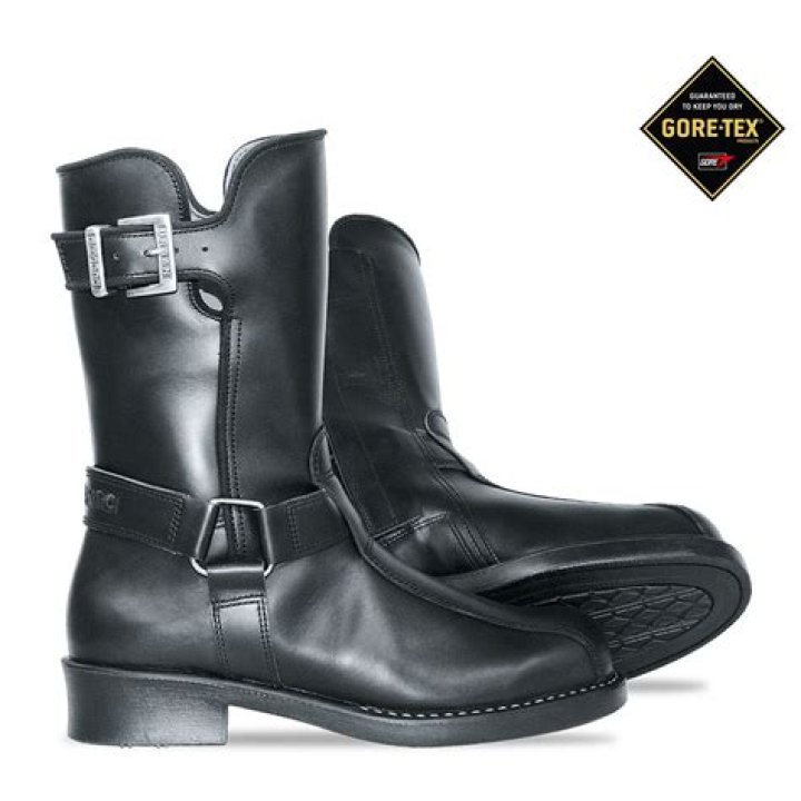  The boots will be available to consumers and Predator lovers from January 28