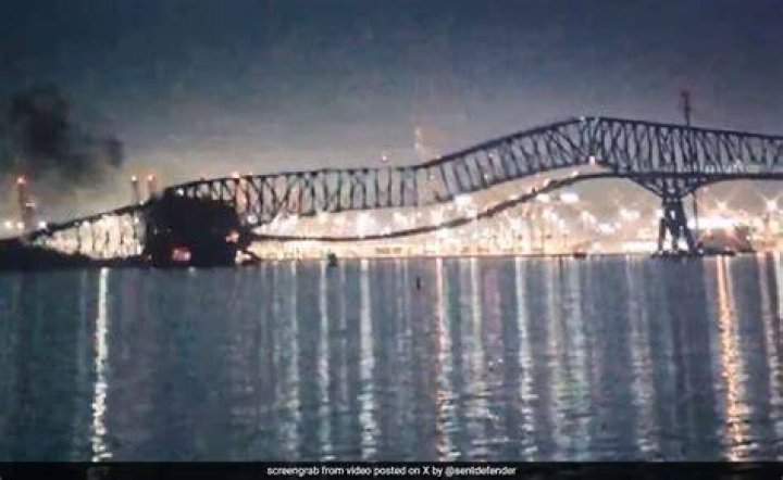 The bridge reportedly collapsed at 6am on Friday