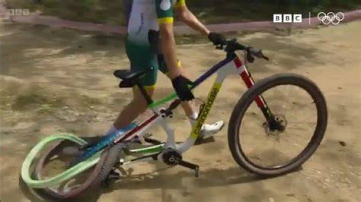 The Brit got a puncture during her ride which cost her a shot at gold