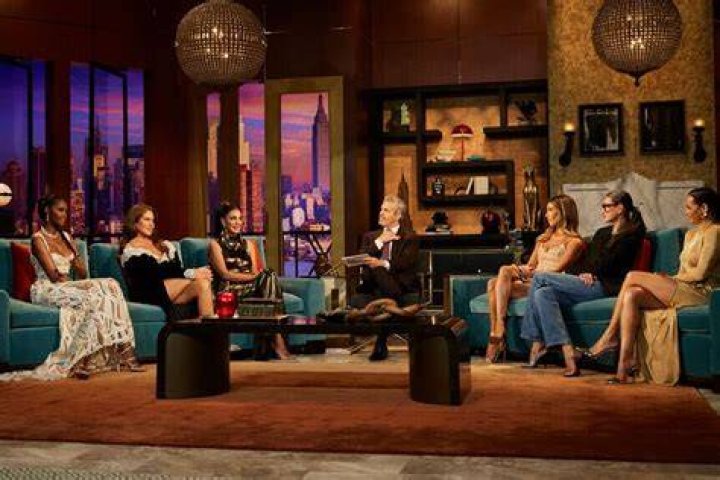 The cast did not want to film with Ronnie anymore