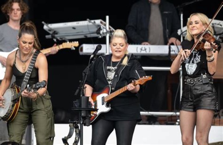 The Chicks Continue to Cancel Tour Dates