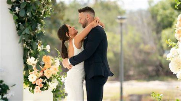 The couple are still married and now share three daughters