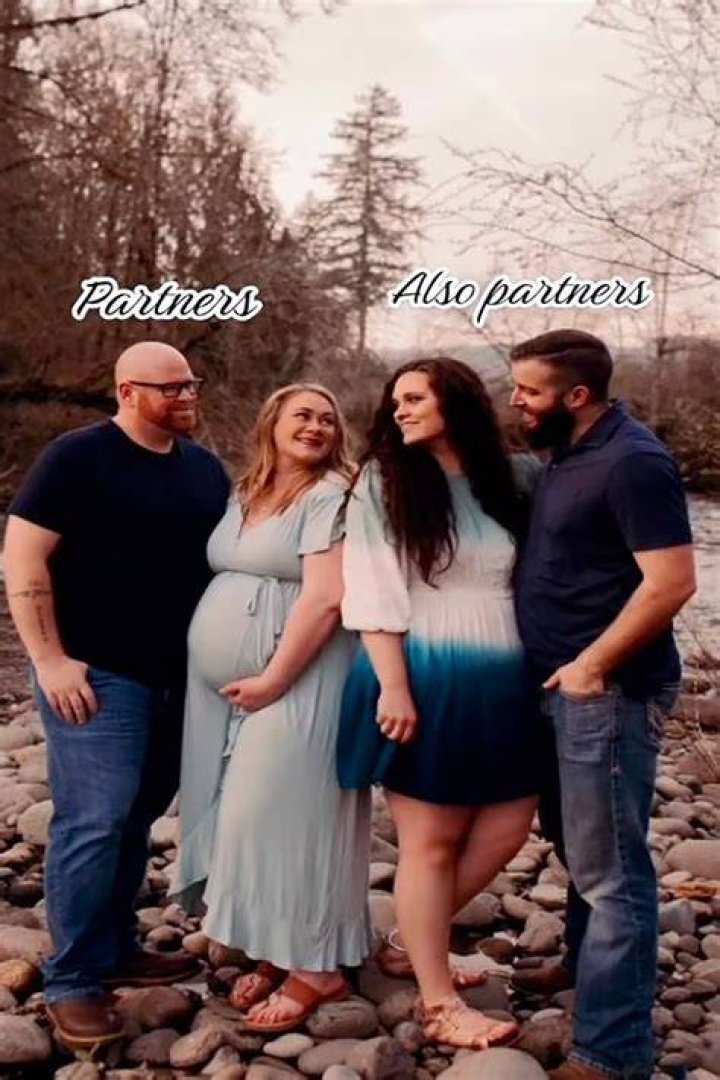 The couple have four other kids together, twins Josh and Steph, 15, Cameron, 13, Hannah, 11, and Alexander, four - in addition to the five they lost