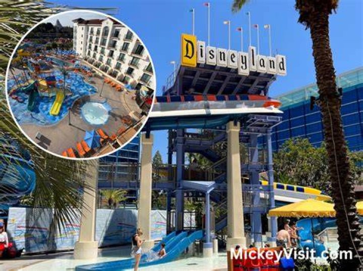 The Disneyland Hotel will have 487 rooms and suites
