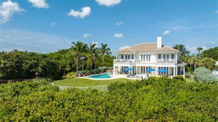  The estate has two huge properties