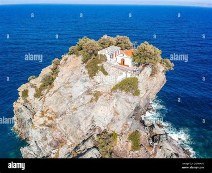  The famous church Agios Ioannis Kastri was where the wedding was filmed