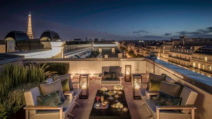 The five-star luxury hotel was hosting a poker tournament when the brawl began