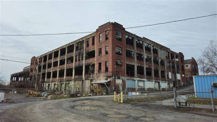The grim former box factory that Christian B paid &euro;36,000 to buy at auction a couple of years after Maddie &shy;vanished