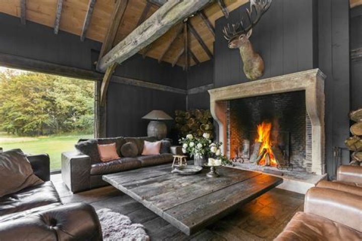 The huge fireplace fell on little Alexa-Leigh Blakemore in her family home