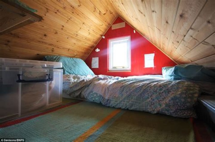  The hut can sleep up to four people
