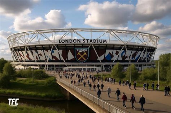 The London Stadium will host this weekend's series between the St Louis Cardinals and Chicago Cubs
